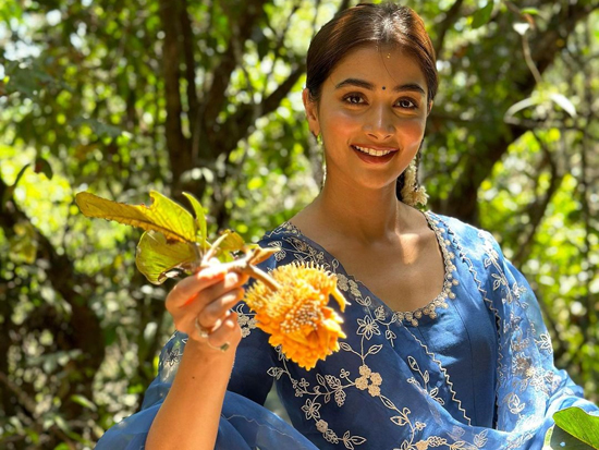 Lovely Looks Of Pooja Hegde